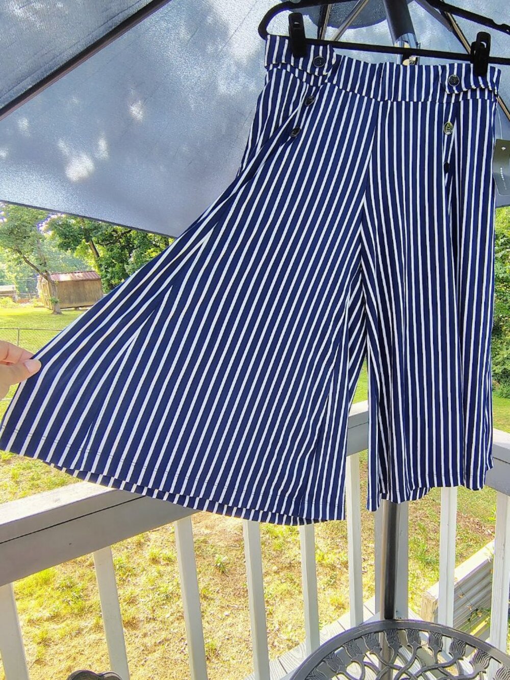NWT Robert Louis Navy White Stripe Button Wide Leg Culotte Skorts Pants L